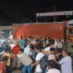 एटा में दो पक्षों में हुई जमकर मारपीट,मारपीट का वीडियो सोशल मीडिया पर हुआ वायरल,