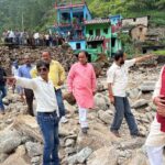 स्लग 75 लाख रुपए की लागत से बनने वाली सड़क का फिता काटकर विधायक ने किया शिलान्यास