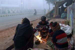 कड़ाके की ठंड से कांपा बिहार,