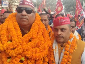 "बाँसडीह विधानसभा क्षेत्र में निषाद पार्टी और संजय निषाद का नाम मिटाए जाने से कार्यकर्ताओं में आक्रोश।" "उत्तर प्रदेश के बलिया में निषाद पार्टी के प्रचार पर लगे आरोप और भड़के कार्यकर्ता।" "बाँसडीह विधानसभा में निषाद पार्टी के नाम मिटाने के विरोध में सियासी माहौल गर्म।"