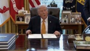 ट्रंप ने धोखाधड़ी रोधी टास्क फोर्स के गठन के लिए कार्यकारी आदेश पर किए हस्ताक्षर !