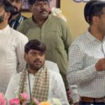 स्लग: डिप्टी मेयर चुनाव से पहले पार्षदों की सिंह मेंशन में बैठक वार्ड 7 के पार्षद अरुण चौहान को सभी पार्षदों ने दिया अपना समर्थन !