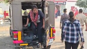 दिल्ली-सहारनपुर नेशनल हाइवे पर विवादित संदेश, हिंदू रक्षा दल की कार्यकर्ताओं सहित 3 गिरफ्तार !