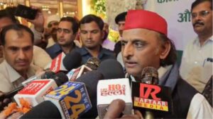 सिलेंडर रजिस्ट्रेशन में जनता को लाइन में लगना पड़ रहा है: अखिलेश यादव !