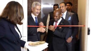 सेंट किट्स और नेविस का नया उच्चायोग भवन उद्घाटन, जयशंकर और डेंजिल डगलस ने किया उद्घाटन !