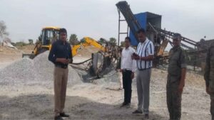 झारखंड में अवैध खनन पर प्रशासन का बड़ा एक्शन, कई जगह छापेमारी !