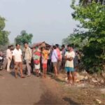 अवैध कोयला लोड पिकअप का कहर: एक व्यक्ति की मौके पर मौत, ग्रामीणों में आक्रोश ।