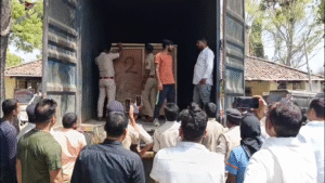 अस्थावां प्रखंड में मिठाई बांटकर मनाया जश्न, कार्यकर्ताओं ने इसे ऐतिहासिक पल बताया