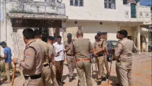 रुड़की में दो पक्षों के बीच विवाद के बाद पथराव, वीडियो वायरल; 11 गिरफ्तार