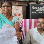 न्याय मिला तो वृद्ध विधवा महिला पहुँची कोर्ट, अधिवक्ता को दिया आशीर्वाद