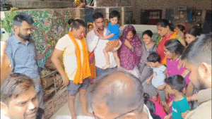 भागलपुर नगर परिषद के ईओ कृष्ण प्रसाद का शव मधुबनी पहुंचते ही मचा कोहराम, परिजनों ने CBI जांच की मांग की