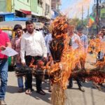 झरिया में सियासी बवाल: ट्रेन उद्घाटन से पहले विधायक और मेयर का निमंत्रण रद्द, विरोध प्रदर्शन तेज