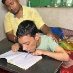 गोड्डा के फैजान ने रचा इतिहास, मुंह से लिखकर मैट्रिक में 93.8% अंक हासिल