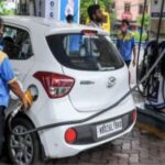 कच्चे तेल की कीमतों में उतार-चढ़ाव, पेट्रोल-डीजल दरों पर बढ़ी नजर !