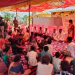 ग्राम पंचायत कोतो पहुंचे रामगढ़ उपायुक्त ऋतुराज, बिरहोर परिवारों की समस्याएं सुनीं