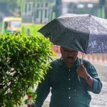 दिल्ली-NCR में बारिश से मौसम सुहावना, गर्मी से मिली राहत !
