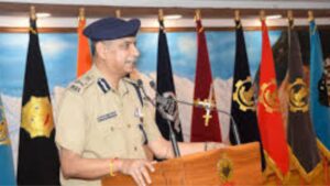 विदेशों में भारतीयों के व्यवहार पर IPS अधिकारी की टिप्पणी बनी चर्चा का विषय !