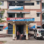 रेलवे ट्रैक के पास गंभीर हालत में मिली अज्ञात महिला, पहचान के लिए पुलिस की अपील