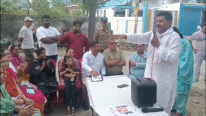 शिवपुरम में जनआक्रोश चरम पर, सांसद के ‘गुमशुदगी’ पोस्टर लगे, राज्यमंत्री देशराज कर्णवाल को घंटों झेलना पड़ा विरोध