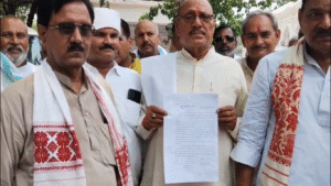 गंगा कटान से बढ़ी चिंता, ग्रामीणों ने डीएम से लगाई गुहार, तटबंध सुरक्षा की मांग तेज