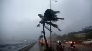 17 राज्यों में आंधी-बारिश का अलर्ट, आईएमडी ने लोगों को सतर्क रहने की दी सलाह !