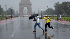 दिल्ली-एनसीआर में मौसम का बदला मिजाज, IMD ने जारी किया येलो अलर्ट !