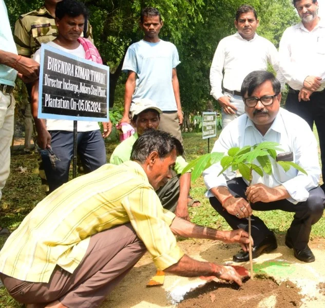 विश्व पर्यावरण दिवस पर बोकारो में पौधारोपण अभियान