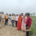 पताही में प्रशासन का अतिक्रमण हटाओ अभियान, सरकारी जमीन से 13 अवैध कब्जे हटाए गए