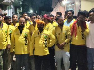 आय में कटौती के विरोध में ब्लिंकिट राइडर्स का प्रदर्शन, 24 घंटे का अल्टीमेटम