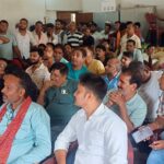 यूरिया संकट पर उर्वरक निगरानी समिति की बैठक में हंगामा, डीलरों पर मनमानी के आरोप