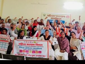 बेटी के जन्म पर माता-पिता को मिलेगा बधाई पत्र, PHC हरनाटांड़ में ‘बेटी बचाओ, बेटी पढ़ाओ’ की नई पहल