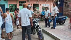 बिहारशरीफ में पुलिस को देखते ही बाइक और देसी कट्टा छोड़कर भागा बदमाश
