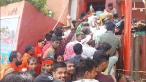 सावन की दूसरी सोमवारी पर उत्तरवाहिनी गंगा में लाखों शिवभक्तों ने लगाई आस्था की डुबकी, हर-हर महादेव से गूंजा अजगैविनाथ धाम