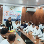 14 साल से बिना भवन स्कूल, टिन शेड में पढ़ाई और पेड़ के नीचे पहली कक्षा