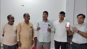 बलिया में मछली पालन के नाम पर करीब 4 करोड़ की जालसाजी का आरोप!