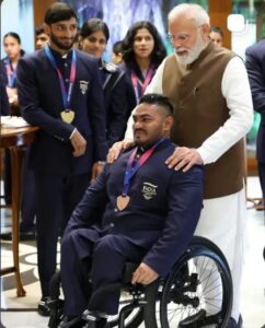 PM मोदी से मिले नालंदा के चैंपियन झंडू कुमार, कॉमनवेल्थ पदक से बढ़ाया हरनौत का गौरव