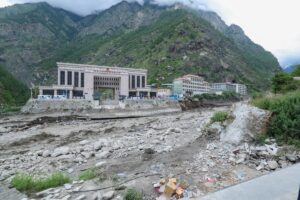 नेपाल-चीन सीमा पर विनाशकारी बाढ़, 570 से ज्यादा मौतें; 2,000 लोग अब भी लापता !