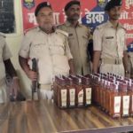 मोतिहारी में पुलिस की बड़ी कार्रवाई, थार से 180 लीटर विदेशी शराब बरामद; तस्कर फरार