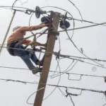 मीटर बाइपास कर बिजली चोरी करते पकड़े गए, 38,257 रुपये के जुर्माने के साथ प्राथमिकी दर्ज