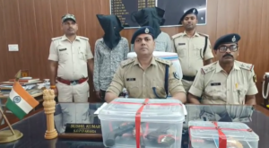 अररिया के रानीगंज में पुलिस की कार्रवाई, रोबिन यादव उर्फ प्रिंस रोबिन साथी के साथ गिरफ्तार; तीन हथियार बरामद