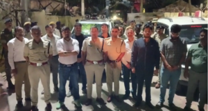 धनबाद मंडल कारा में देर रात औचक छापेमारी, पुरुष वार्ड से खैनी, चूना और पेन बरामद