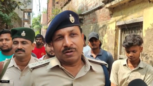 आरा में देर रात पूजा पंडालों में उपद्रव, बाइक में लगाई आग; दो पंडालों को जलाने की कोशिश