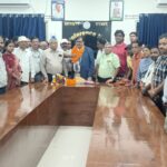 सिविल सर्जन डॉ. आलोक विश्वकर्मा हुए सेवानिवृत्त, सीएस कार्यालय में आयोजित हुआ विदाई-सह-सम्मान समारोह
