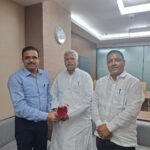 कोयला मंत्रालय में राज्यसभा सांसद खीरू महतो का स्वागत, मंत्रालय से जुड़े मुद्दों पर हुई चर्चा