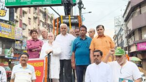 धनबाद में लोकनायक जयप्रकाश नारायण की 47वीं पुण्यतिथि पर दी गई भावभीनी श्रद्धांजलि