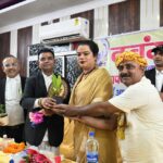 दबंग हिंद के स्थापना दिवस समारोह में सुनैना किन्नर सम्मानित, सामाजिक योगदान की हुई सराहना