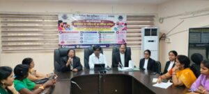 धनबाद सिविल कोर्ट में महिलाओं के लैंगिक उत्पीड़न पर एक दिवसीय कार्यशाला, सहिया और आशा वर्करों को दी गई कानूनी जानकारी