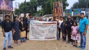 दिव्यांग बच्चों के भविष्य के लिए दुर्गापूजा में भी सक्रिय पहला कदम की टीम