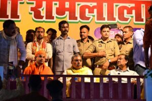 बलिया के रसड़ा में मंदिर और रामलीला कमेटी के बीच विवाद गहराया, महामंडलेश्वर से अभद्रता के मामले में मुकदमा दर्ज