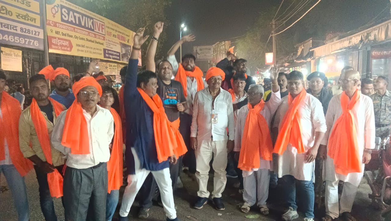 धनबाद में फाइलेरिया उन्मूलन अभियान शुरू, बारामुड़ी खटाल में नाइट ब्लड सर्वे